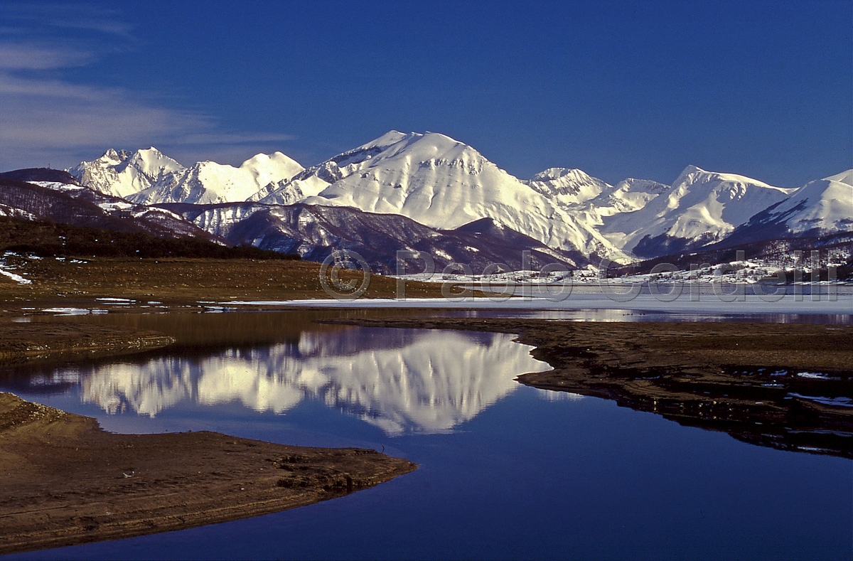 Campotosto Lake and Gran Sasso Range, Abruzzo, Italy
 (cod:Abruzzo 10)